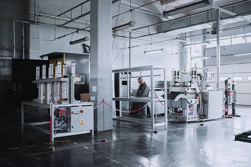 Automaty montażowe jako fundament nowoczesnej produkcji